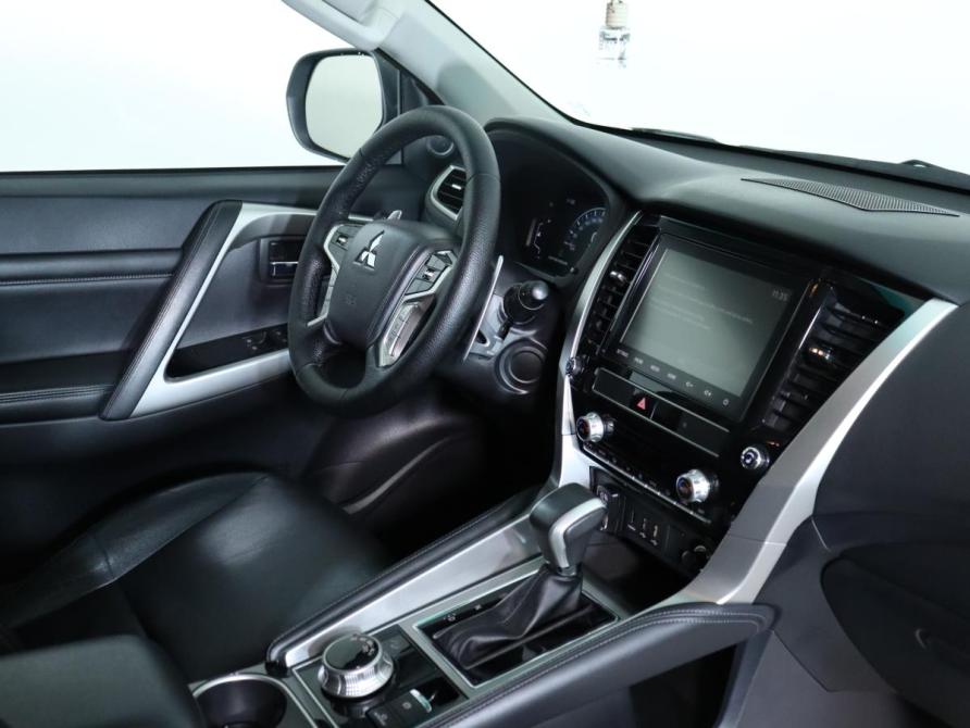 Mitsubishi Montero Sport III Рестайлинг Санкт-Петербург  - изображение 11