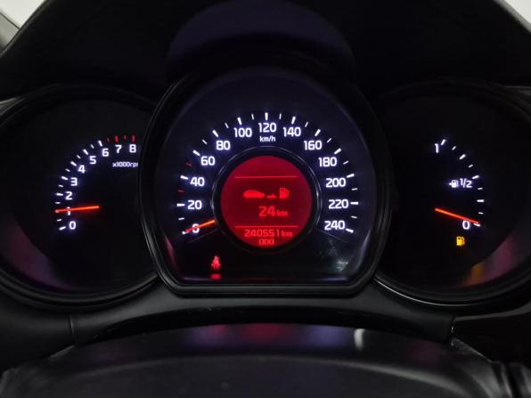 Kia Ceed II Рестайлинг с пробегом 2015 года, цена 945 000 рублей, 240460 км, хэтчбек, Автокод Объявления