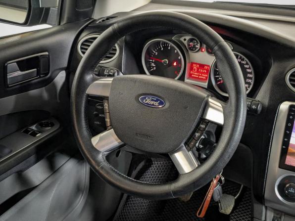 Ford Focus II Рестайлинг с пробегом 2010 года, цена 569 900 рублей, 274000 км, седан, Автокод Объявления