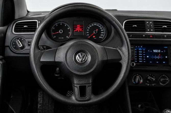 Volkswagen Polo V с пробегом 2012 года, цена 629 000 рублей, 272000 км, седан, Автокод Объявления