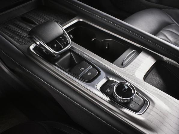Chery Arrizo 8 с пробегом 2023 года, цена 2 240 000 рублей, 14728 км, седан, Автокод Объявления