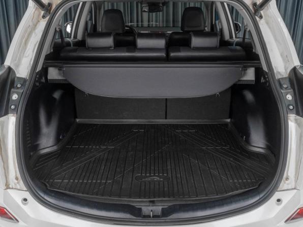 Toyota RAV4 IV (XA40) Рестайлинг с пробегом 2017 года, цена 2 999 000 рублей, 137463 км, внедорожник, Автокод Объявления