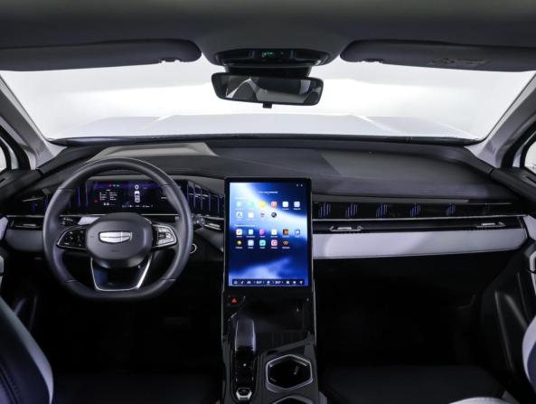 Geely Atlas II с пробегом 2025 года, цена 3 164 000 рублей, 3221 км, внедорожник, Автокод Объявления