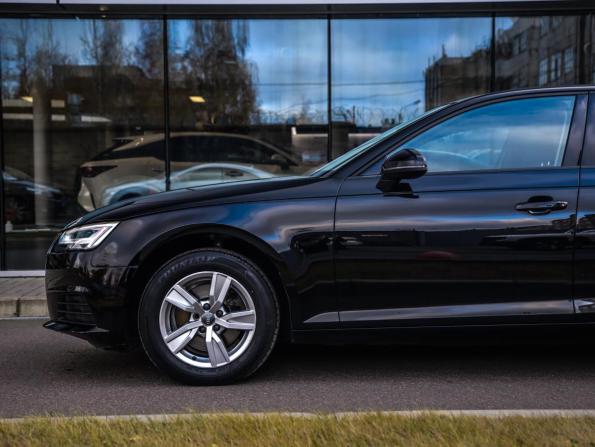 Audi A4 V (B9) с пробегом 2017 года, цена 2 366 000 рублей, 101271 км, седан, Автокод Объявления