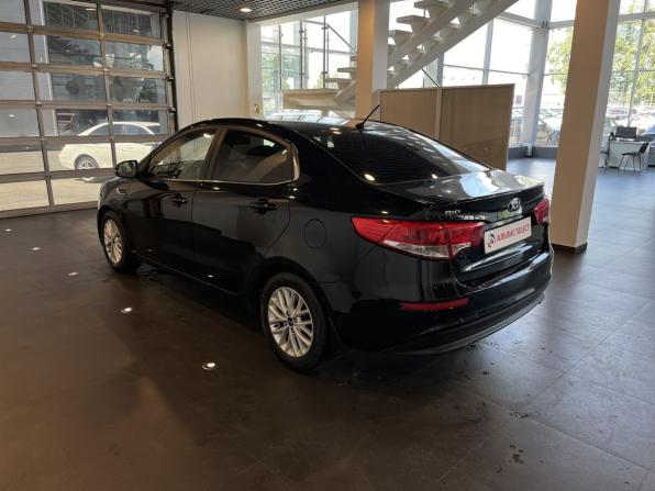 Kia Rio III Рестайлинг с пробегом 2016 года, цена 953 000 рублей, 195702 км, седан, Автокод Объявления