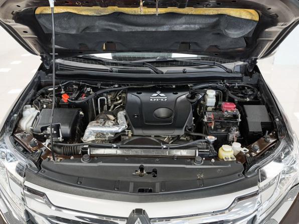 Mitsubishi Pajero Sport III с пробегом 2018 года, цена 2 996 000 рублей, 75718 км, внедорожник, Автокод Объявления