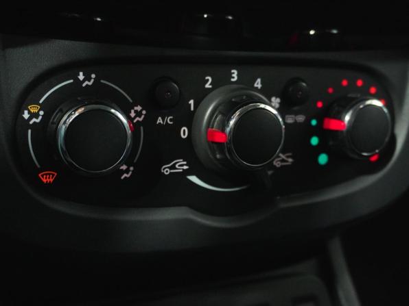 Renault Duster I Рестайлинг с пробегом 2018 года, цена 1 320 000 рублей, 136644 км, внедорожник, Автокод Объявления