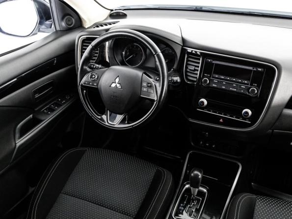 Mitsubishi Outlander III Рестайлинг 3 с пробегом 2020 года, цена 2 499 000 рублей, 81137 км, внедорожник, Автокод Объявления