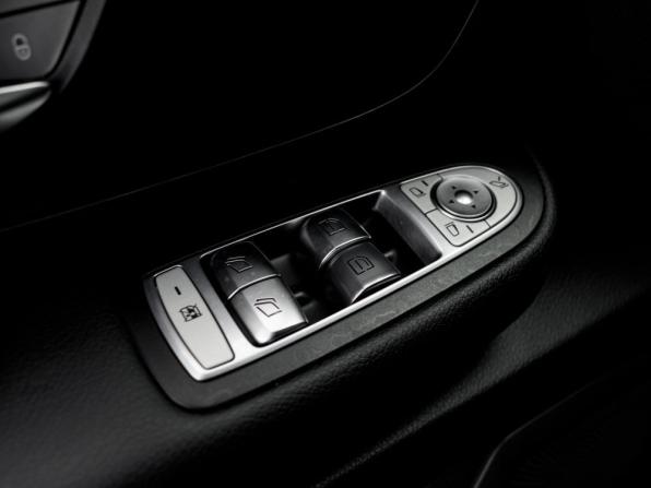 Mercedes-Benz V-Класс III (W447) с пробегом 2018 года, цена 3 070 000 рублей, 155701 км, минивэн, Автокод Объявления