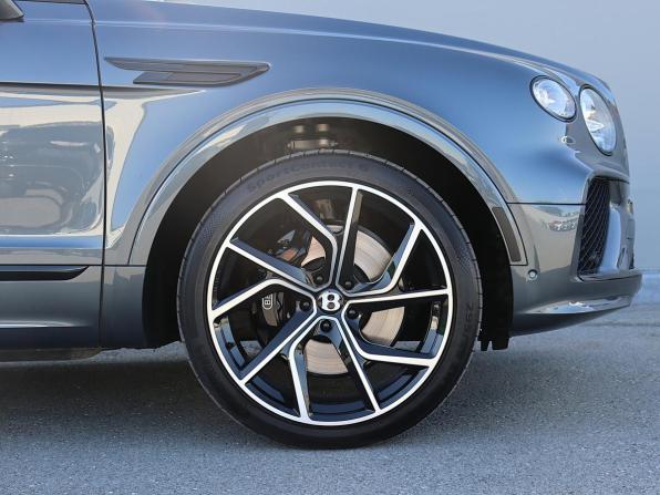 Bentley Bentayga I Рестайлинг с пробегом 2021 года, цена 17 900 000 рублей, 60696 км, внедорожник, Автокод Объявления