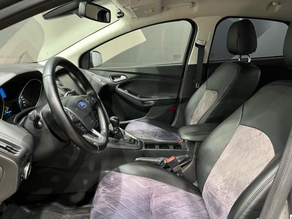 Ford Focus III Рестайлинг с пробегом 2015 года, цена 999 000 рублей, 154071 км, седан, Автокод Объявления