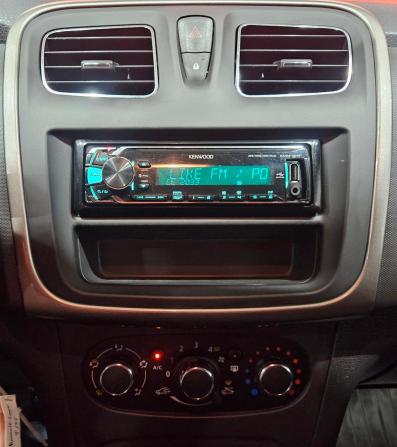 Renault Logan II с пробегом 2017 года, цена 845 000 рублей, 104441 км, седан, Автокод Объявления