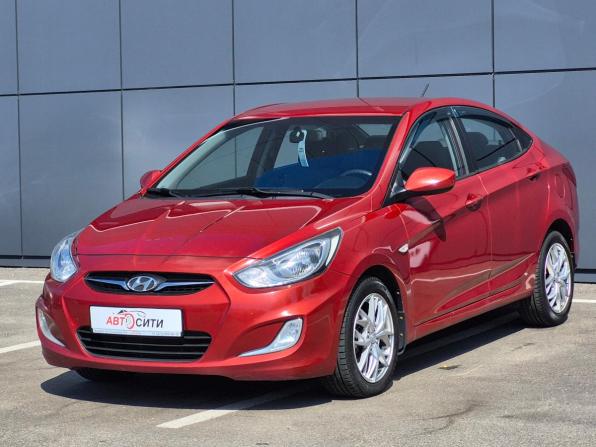 Hyundai Solaris I с пробегом 2013 года, цена 846 000 рублей, 130000 км, седан, Автокод Объявления