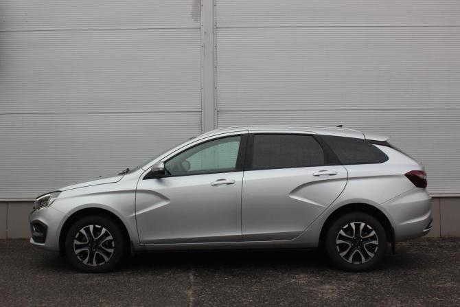 Lada (ВАЗ) Vesta I Рестайлинг (NG) с пробегом 2025 года, цена 1 337 000 рублей, 27589 км, универсал, Автокод Объявления