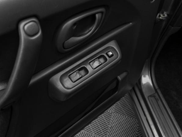Suzuki Jimny III Рестайлинг 1 с пробегом 2008 года, цена 1 080 000 рублей, 152296 км, внедорожник, Автокод Объявления