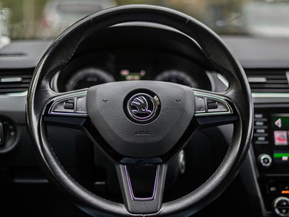Skoda Octavia III (A7) Рестайлинг с пробегом 2017 года, цена 1 930 000 рублей, 94961 км, лифтбек, Автокод Объявления