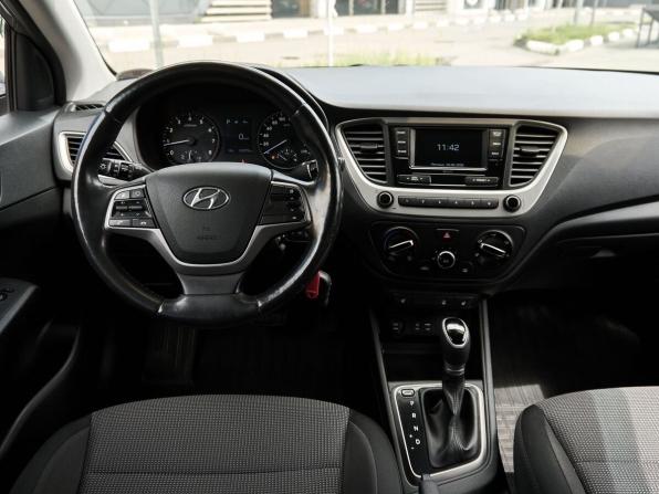 Hyundai Solaris II с пробегом 2018 года, цена 1 273 000 рублей, 152544 км, седан, Автокод Объявления