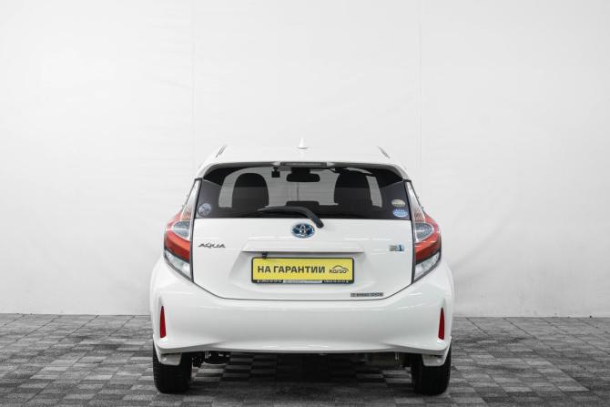 Toyota Aqua I Рестайлинг 2 с пробегом 2018 года, цена 1 299 000 рублей, 140000 км, хэтчбек, Автокод Объявления