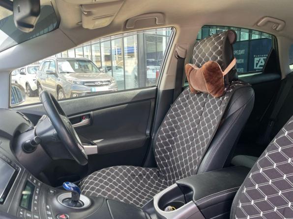 Toyota Prius III Рестайлинг (XW30) с пробегом 2012 года, цена 970 000 рублей, 217753 км, лифтбек, Автокод Объявления