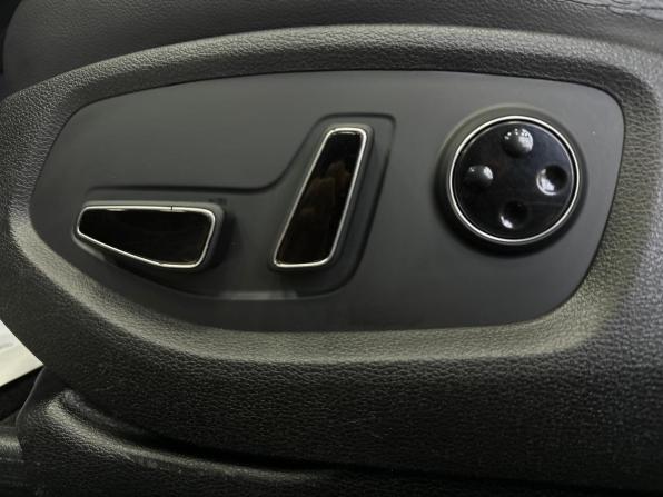 Hyundai Genesis II с пробегом 2016 года, цена 1 655 000 рублей, 194263 км, седан, Автокод Объявления