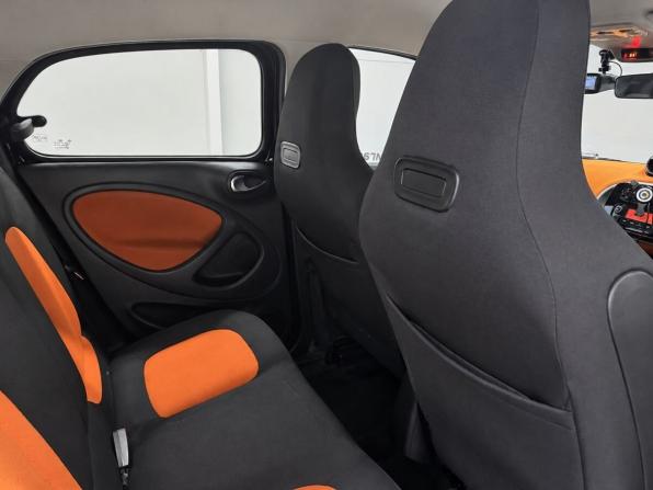 Smart Forfour II с пробегом 2017 года, цена 939 000 рублей, 86644 км, хэтчбек, Автокод Объявления
