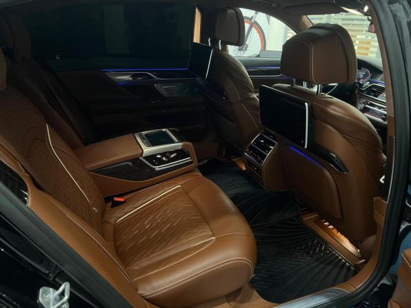 BMW 7 серии VI (G11/G12) Рестайлинг с пробегом 2019 года, цена 8 755 000 рублей, 110590 км, седан, Автокод Объявления