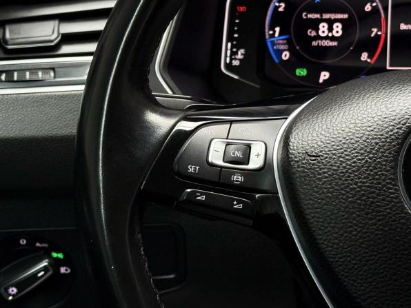 Volkswagen Tiguan II с пробегом 2019 года, цена 2 619 000 рублей, 143500 км, внедорожник, Автокод Объявления