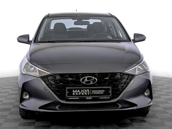 Hyundai Solaris II Рестайлинг с пробегом 2021 года, цена 1 469 000 рублей, 56352 км, седан, Автокод Объявления