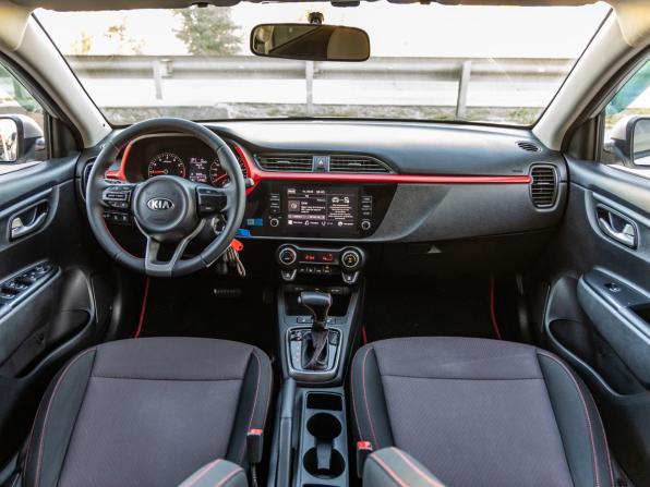 Kia Rio IV Рестайлинг с пробегом 2021 года, цена 1 688 000 рублей, 112780 км, седан, Автокод Объявления