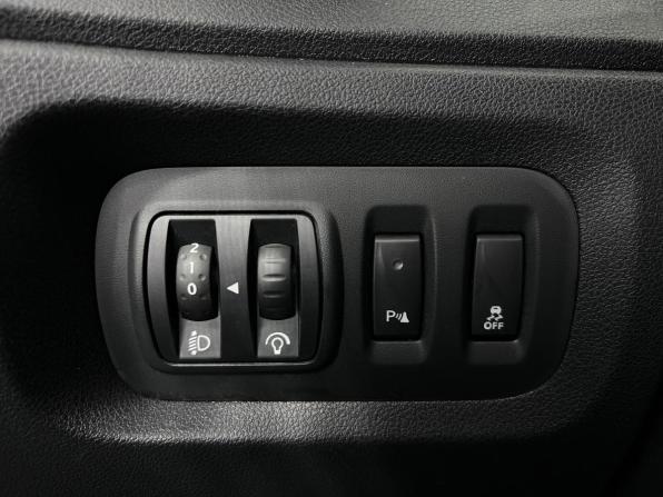 Renault Kaptur I с пробегом 2019 года, цена 1 210 000 рублей, 128139 км, внедорожник, Автокод Объявления