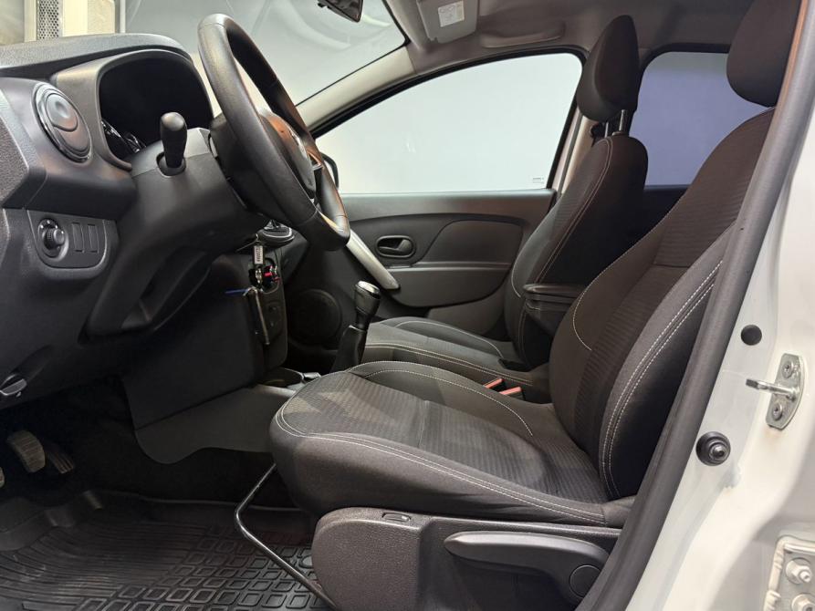 Renault Logan II Рестайлинг Тверь  - изображение 9