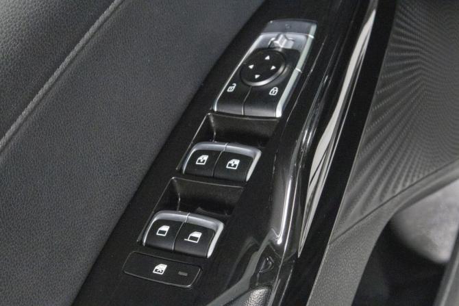 Kia K5 III с пробегом 2021 года, цена 2 529 000 рублей, 89644 км, седан, Автокод Объявления