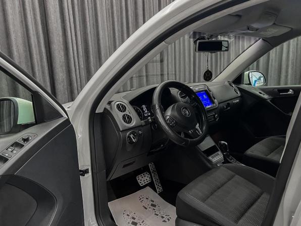 Volkswagen Tiguan I Рестайлинг с пробегом 2011 года, цена 1 200 000 рублей, 176843 км, внедорожник, Автокод Объявления