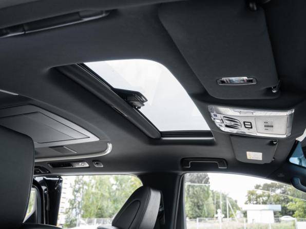 Toyota Alphard III Рестайлинг с пробегом 2022 года, цена 5 700 000 рублей, 33337 км, минивэн, Автокод Объявления