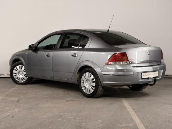 Opel Astra H Рестайлинг с пробегом 2011 года, цена 599 000 рублей, 167924 км, седан, Автокод Объявления