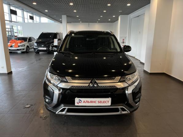 Mitsubishi Outlander III Рестайлинг 3 с пробегом 2018 года, цена 2 090 000 рублей, 95767 км, внедорожник, Автокод Объявления