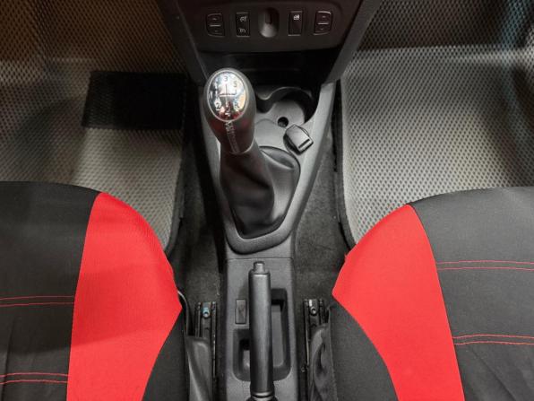 Renault Sandero II Рестайлинг с пробегом 2019 года, цена 1 088 000 рублей, 103733 км, хэтчбек, Автокод Объявления