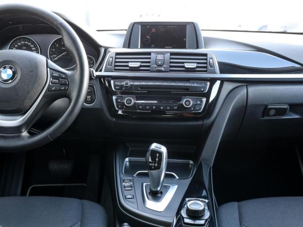 BMW 3 серии VI (F3x) Рестайлинг с пробегом 2015 года, цена 1 949 000 рублей, 112594 км, седан, Автокод Объявления