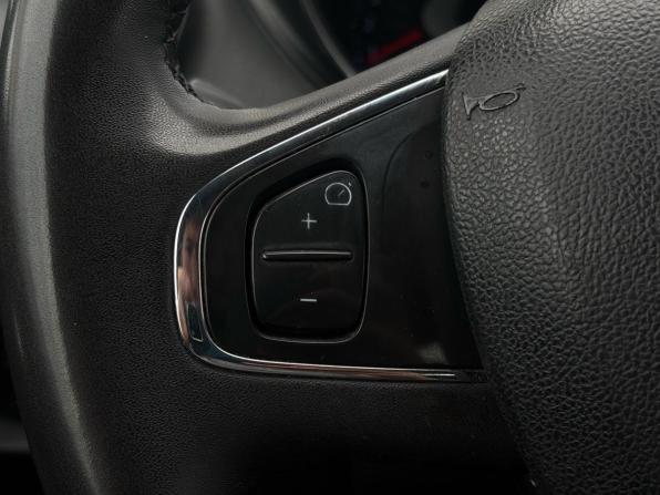 Renault Kaptur I с пробегом 2017 года, цена 1 180 000 рублей, 188775 км, внедорожник, Автокод Объявления