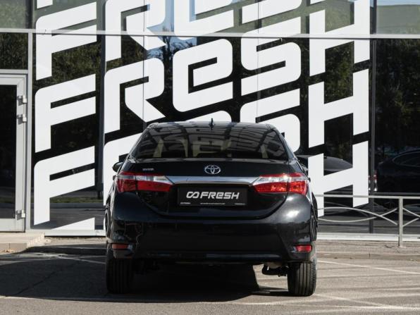 Toyota Corolla XI (E160 E170 E180) Рестайлинг 1 с пробегом 2018 года, цена 1 580 000 рублей, 251300 км, седан, Автокод Объявления