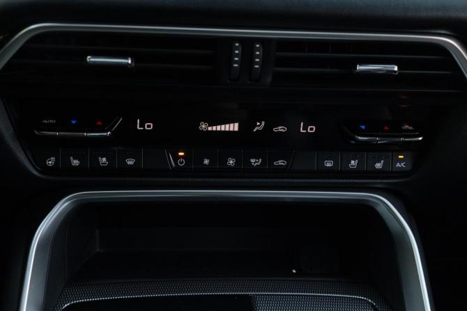 Mazda CX-60 с пробегом 2023 года, цена 5 550 000 рублей, 24454 км, внедорожник, Автокод Объявления