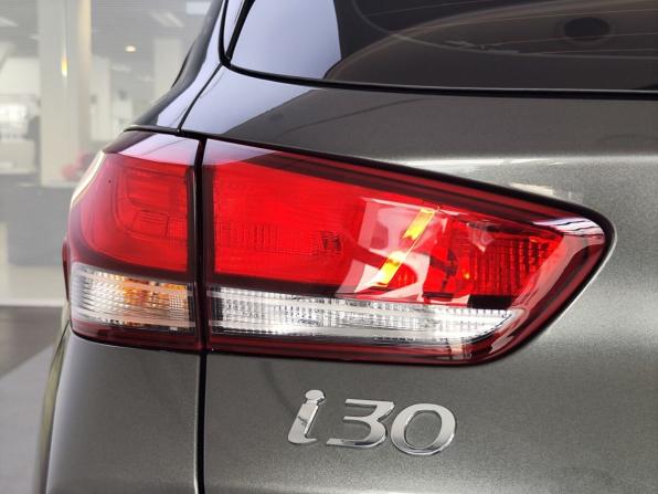 Hyundai i30 III Рестайлинг 2 с пробегом 2022 года, цена 2 199 000 рублей, 17775 км, универсал, Автокод Объявления