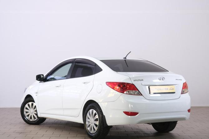 Hyundai Solaris I с пробегом 2013 года, цена 849 000 рублей, 165000 км, седан, Автокод Объявления