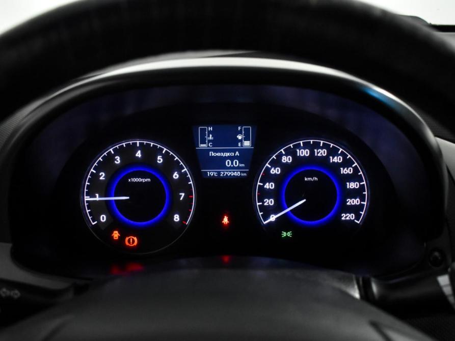 Hyundai Solaris I Рестайлинг Санкт-Петербург  - изображение 18