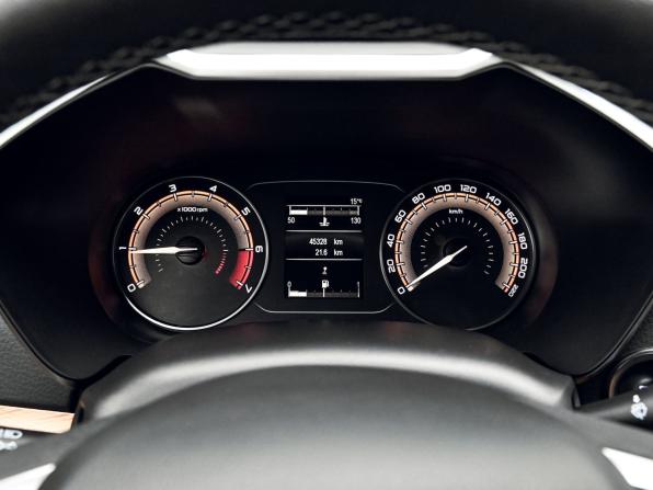 Lada (ВАЗ) Vesta I Рестайлинг (NG) с пробегом 2023 года, цена 1 309 000 рублей, 45000 км, седан, Автокод Объявления