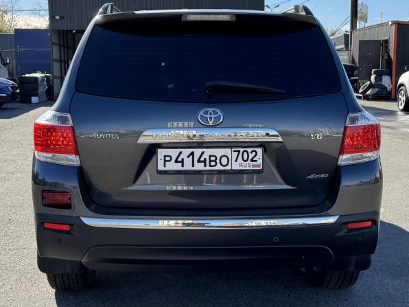 Toyota Highlander II (XU40) Рестайлинг с пробегом 2012 года, цена 1 999 000 рублей, 227230 км, внедорожник, Автокод Объявления