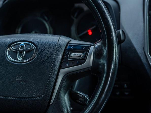 Toyota Land Cruiser Prado 150 Series Рестайлинг 2 с пробегом 2019 года, цена 4 260 000 рублей, 109348 км, внедорожник, Автокод Объявления