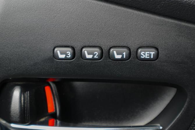 Lexus RX III Рестайлинг с пробегом 2012 года, цена 2 549 000 рублей, 161300 км, внедорожник, Автокод Объявления