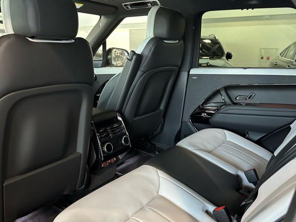 Land Rover Range Rover Sport III с пробегом 2026 года, цена 17 800 000 рублей, 30 км, внедорожник, Автокод Объявления