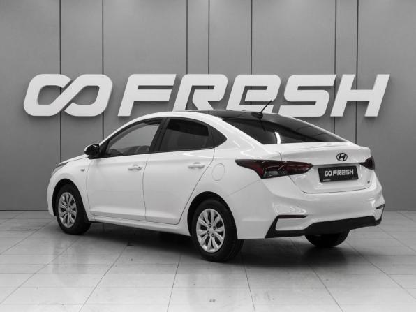 Hyundai Solaris II с пробегом 2019 года, цена 1 490 000 рублей, 90333 км, седан, Автокод Объявления